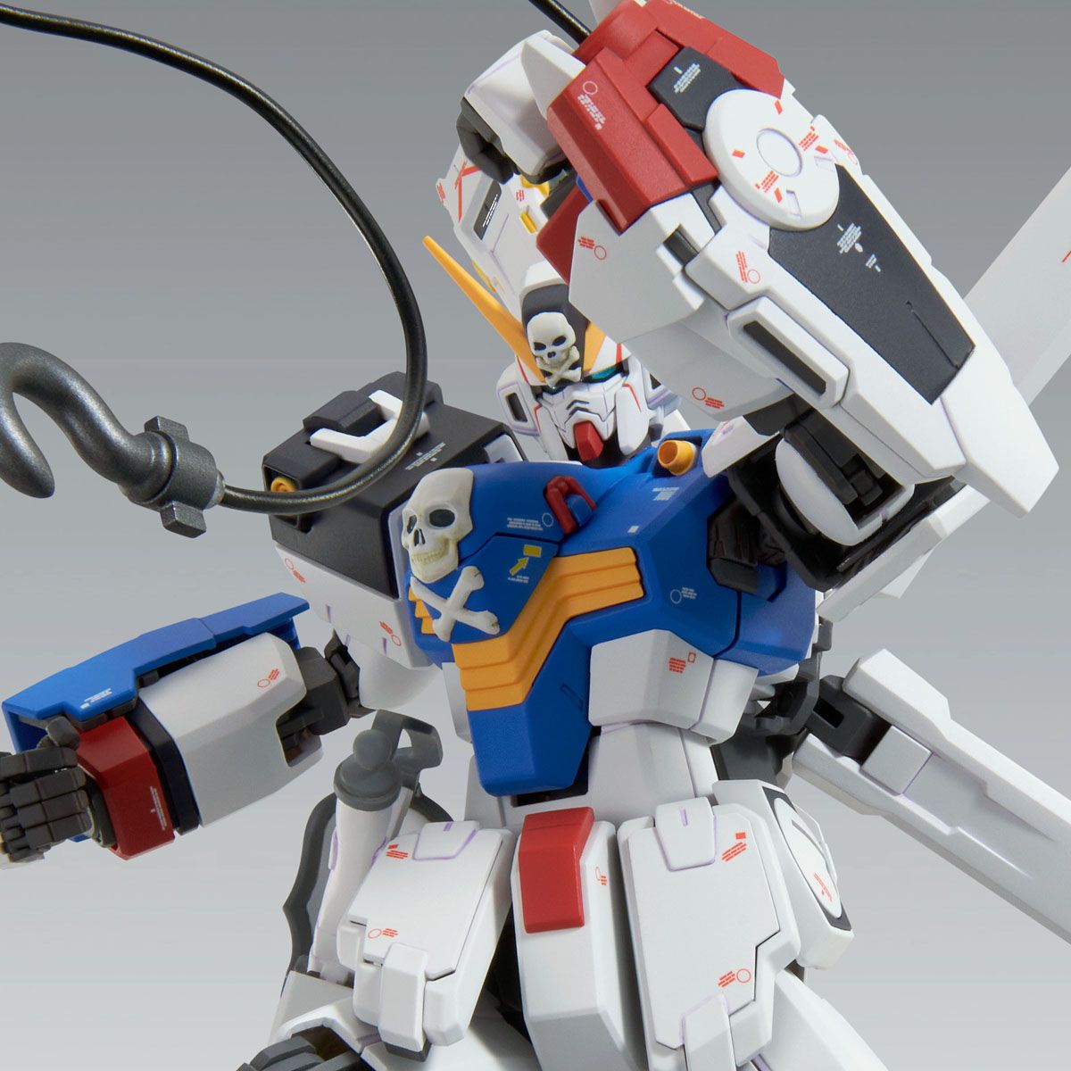 P-Bandai - MG 1/100 Crossbone Gundam X-1 (Patchwork) Ver. Ka