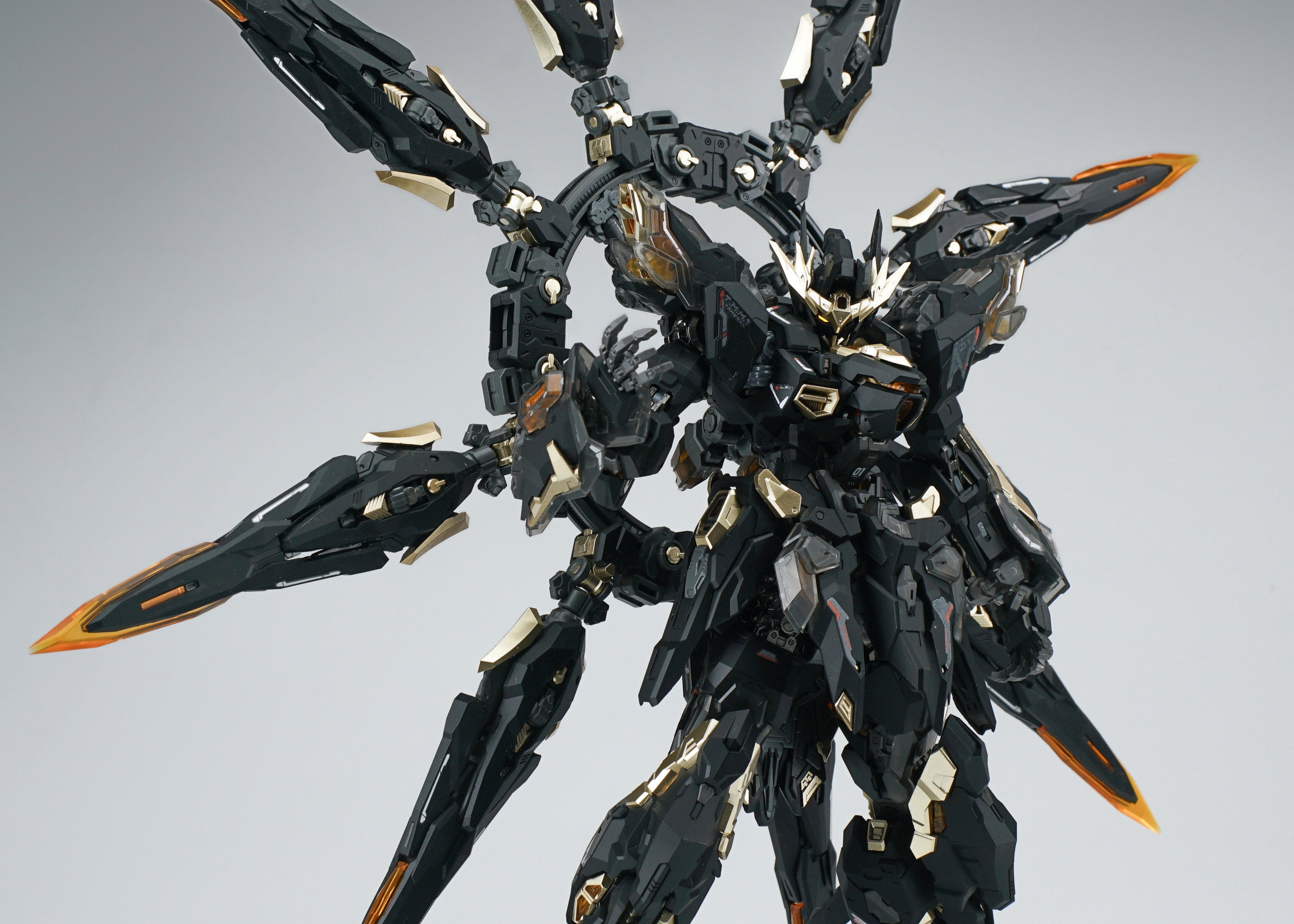 Vientiane Fusion Apocalypse (Black) 1/100 Scale Model Kit