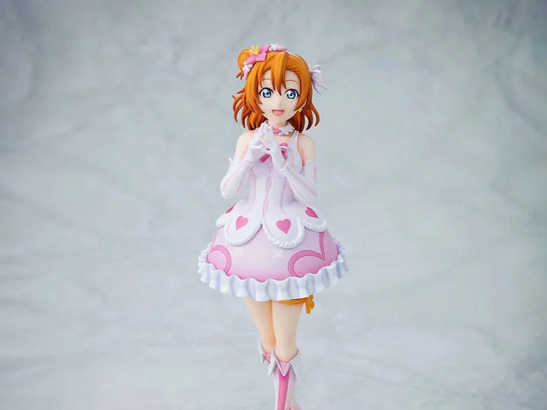 Love Live! School Idol Project KD Colle Honoka Kosaka (Bokutachi wa Hitotsu no Hikari Ver.) Figure