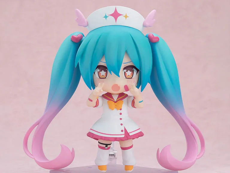 Vocaloid Nendoroid No.3090 Hatsune Miku (MAGICAL CURE! LOVE SHOT)