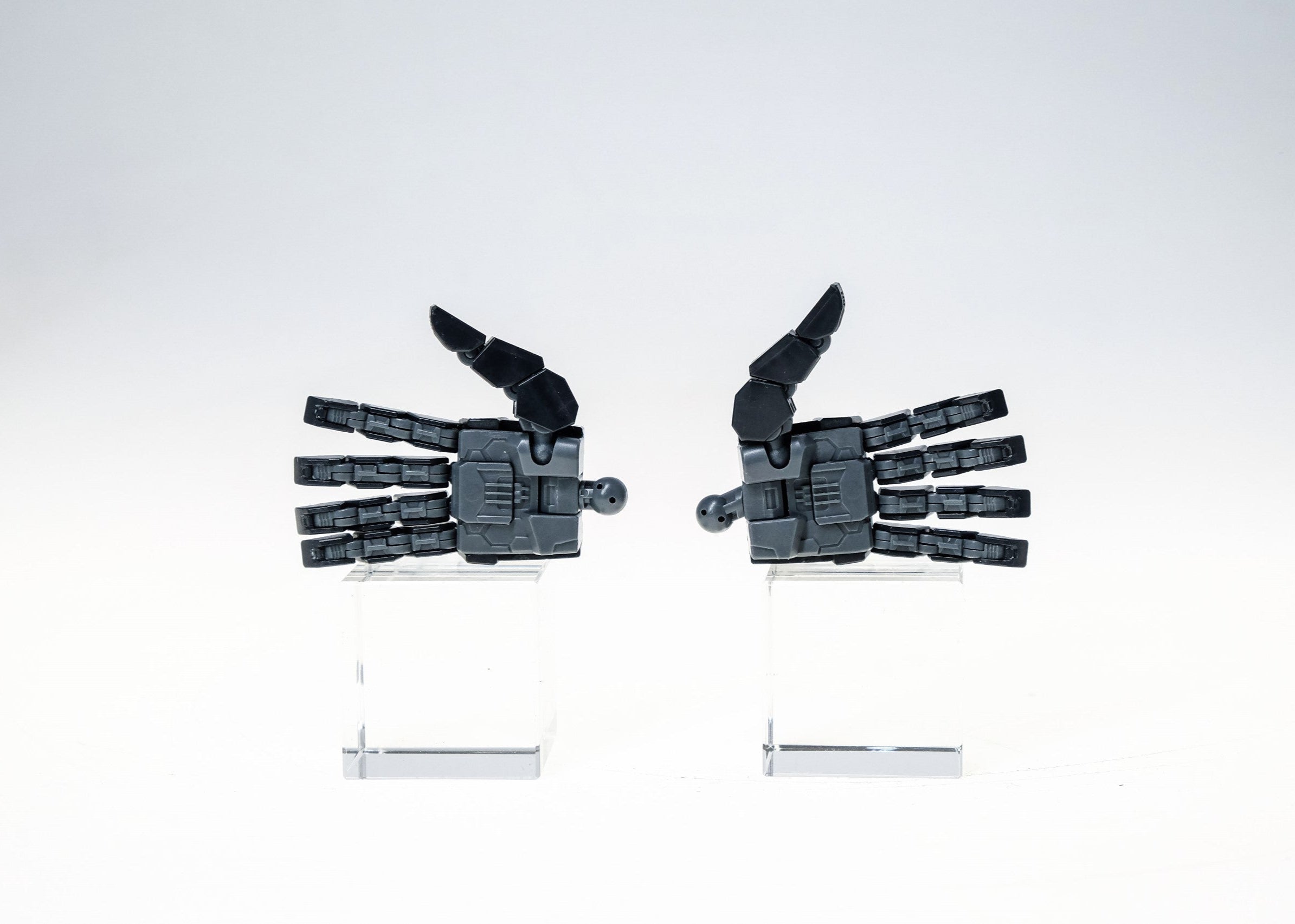 MAJIA POWER - 01 - PGU Articulated Hand