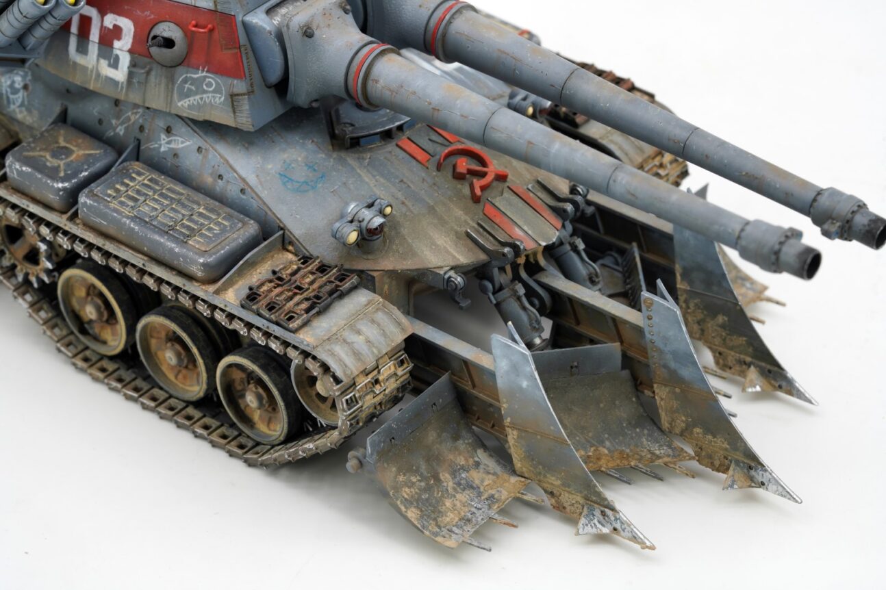 Command & Conquer Red Alert Russian Supreme Tank Apocalypse (Ver 2.0) 1/35 Scale Model Kit