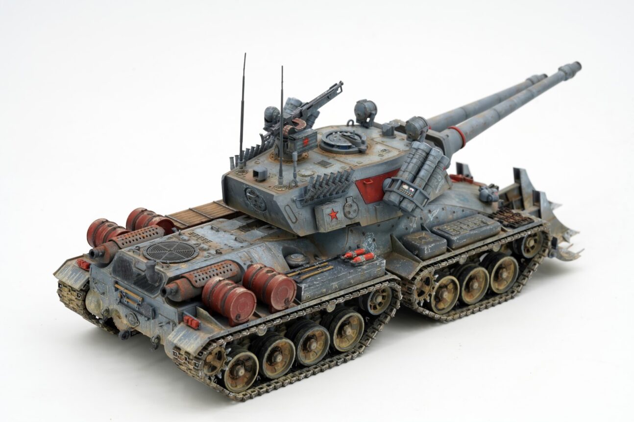 Command & Conquer Red Alert Russian Supreme Tank Apocalypse (Ver 2.0) 1/35 Scale Model Kit