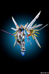 Red Lotus 1/100 Proud Defender (White Ver.)