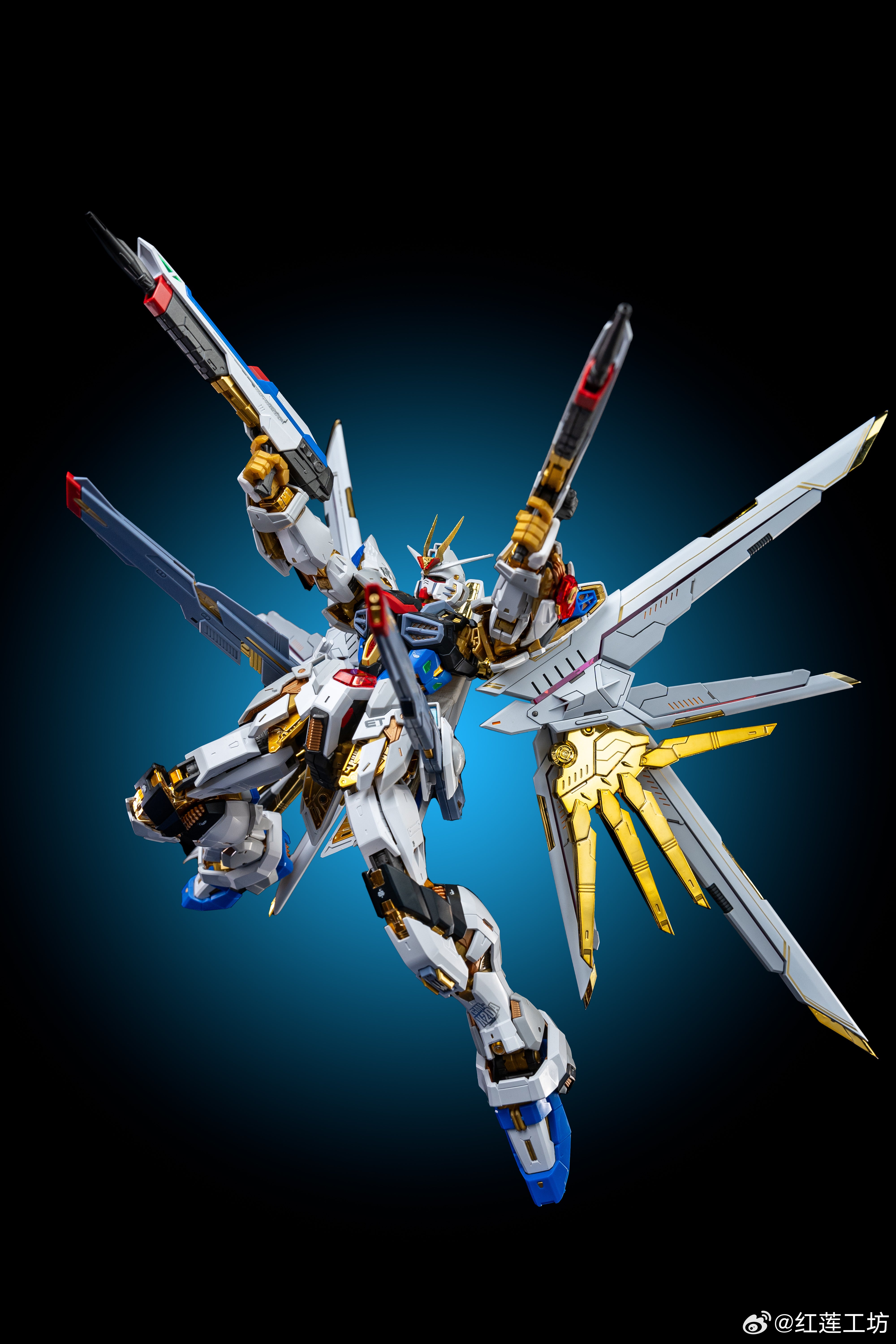 Red Lotus 1/100 Proud Defender (White Ver.)