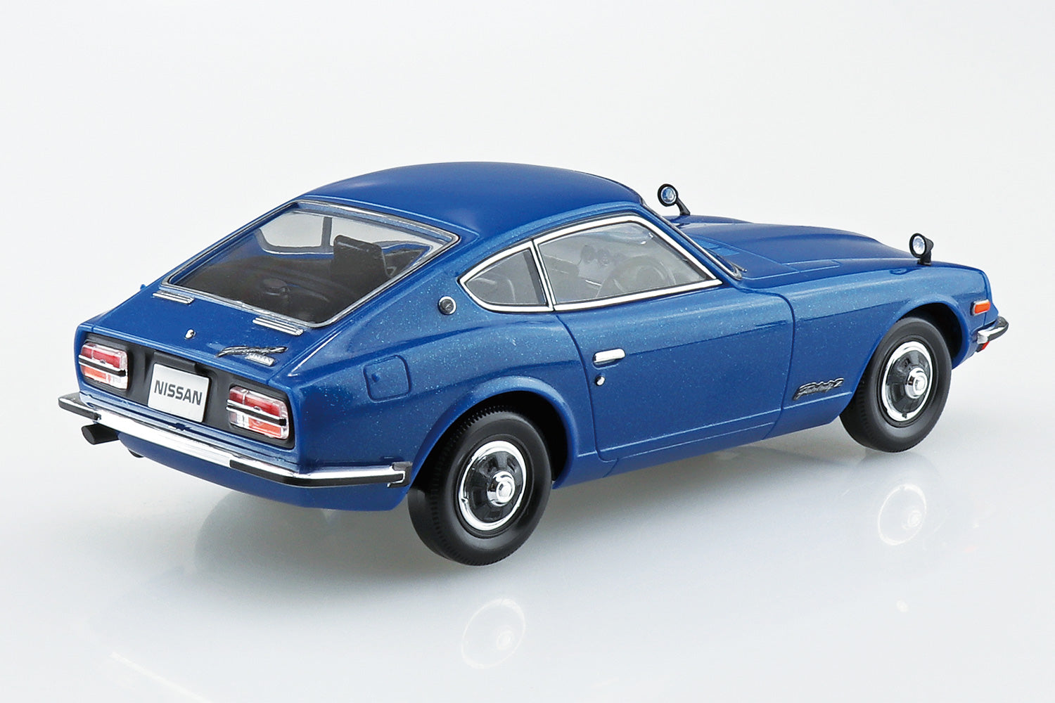 Aoshima 1/32 SNAP KIT #13-E Nissan S30 Fairlady Z (Blue Metallic)