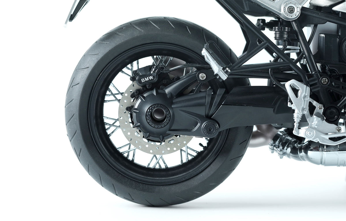 Meng 1/9 BMW R nineT (Pre-colored Edition)