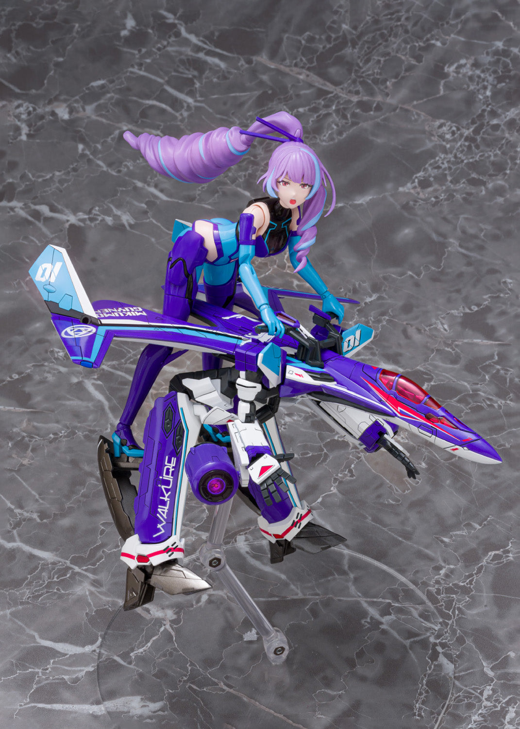 Macross Delta V.F.G. VF-31J Siegfried Mikumo Guynemer Model Kit
