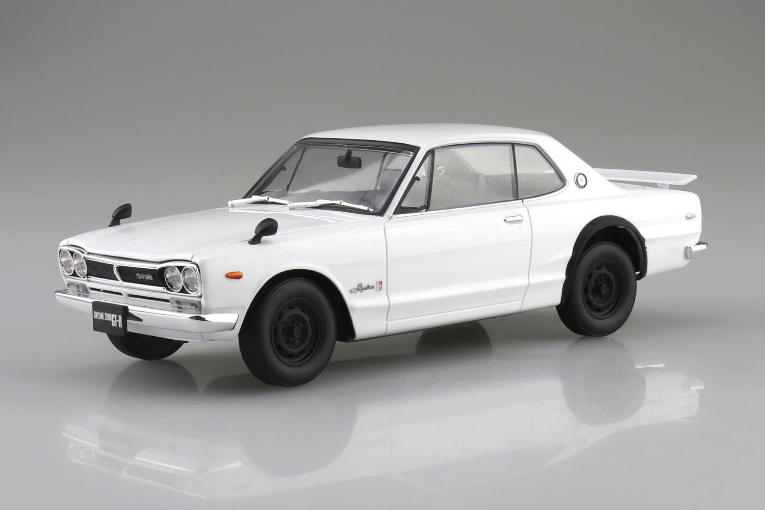Aoshima 1/24 SNAP CAR KPGC10 SKYLINE HT 2000GT-R 1971 White