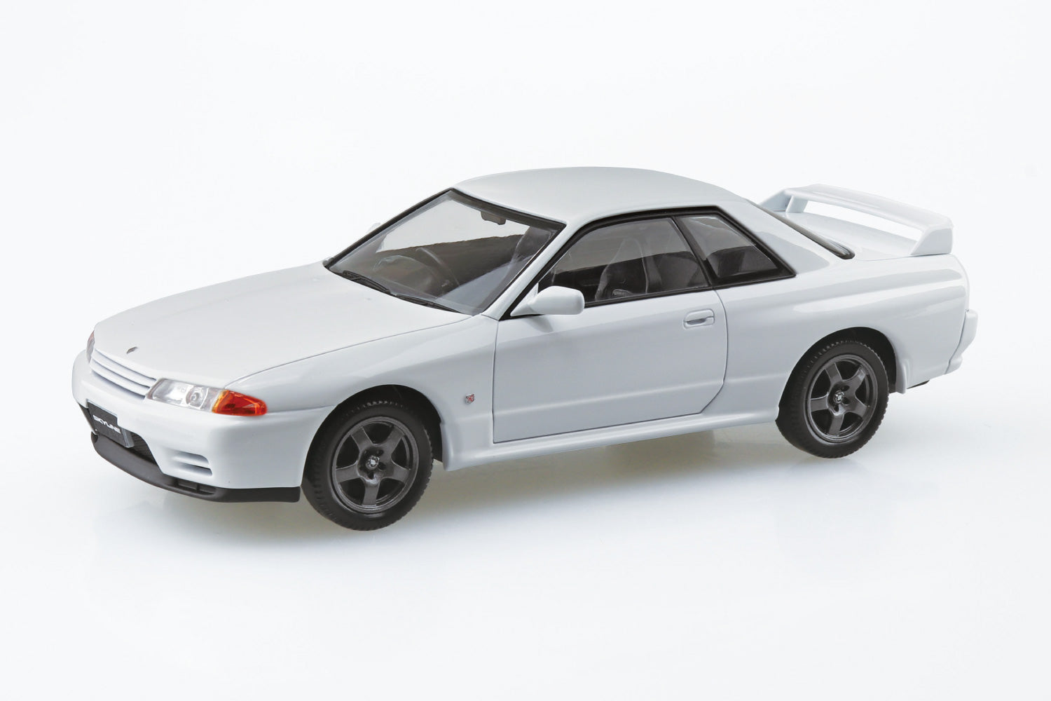 Aoshima 1/32 Snap Kit #14-CW Nissan R32 Skyline GT-R(Crystal White)