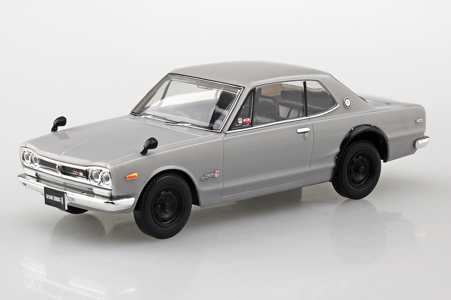 Aoshima 1/32 Snap Kit #09-A-SV Nissan C10 Skyline 2000GT-R(Silver)