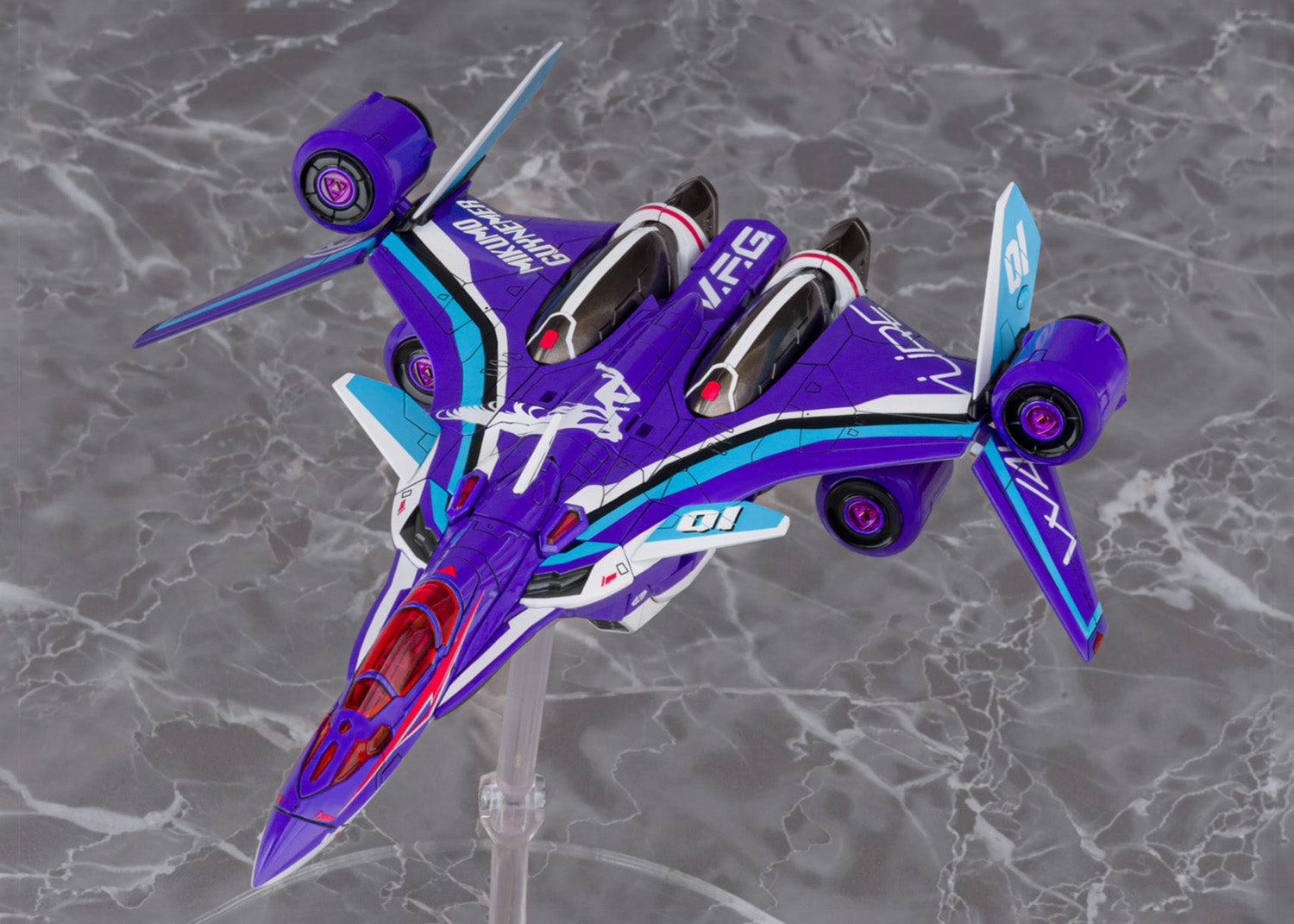 Macross Delta V.F.G. VF-31J Siegfried Mikumo Guynemer Model Kit