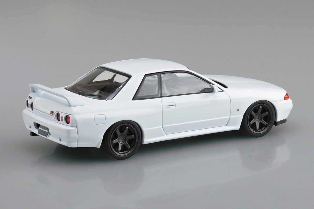 Aoshima 1/32 SNAP KIT #14CU-CW Nissan R32 Skyline GT-R Custom Wheel (Crystal White)