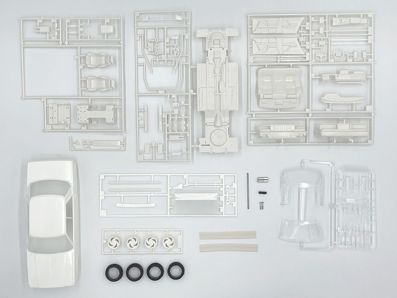 Fujimi 1/24 Crown3.0 Royal Twincom (High Society Car Version)