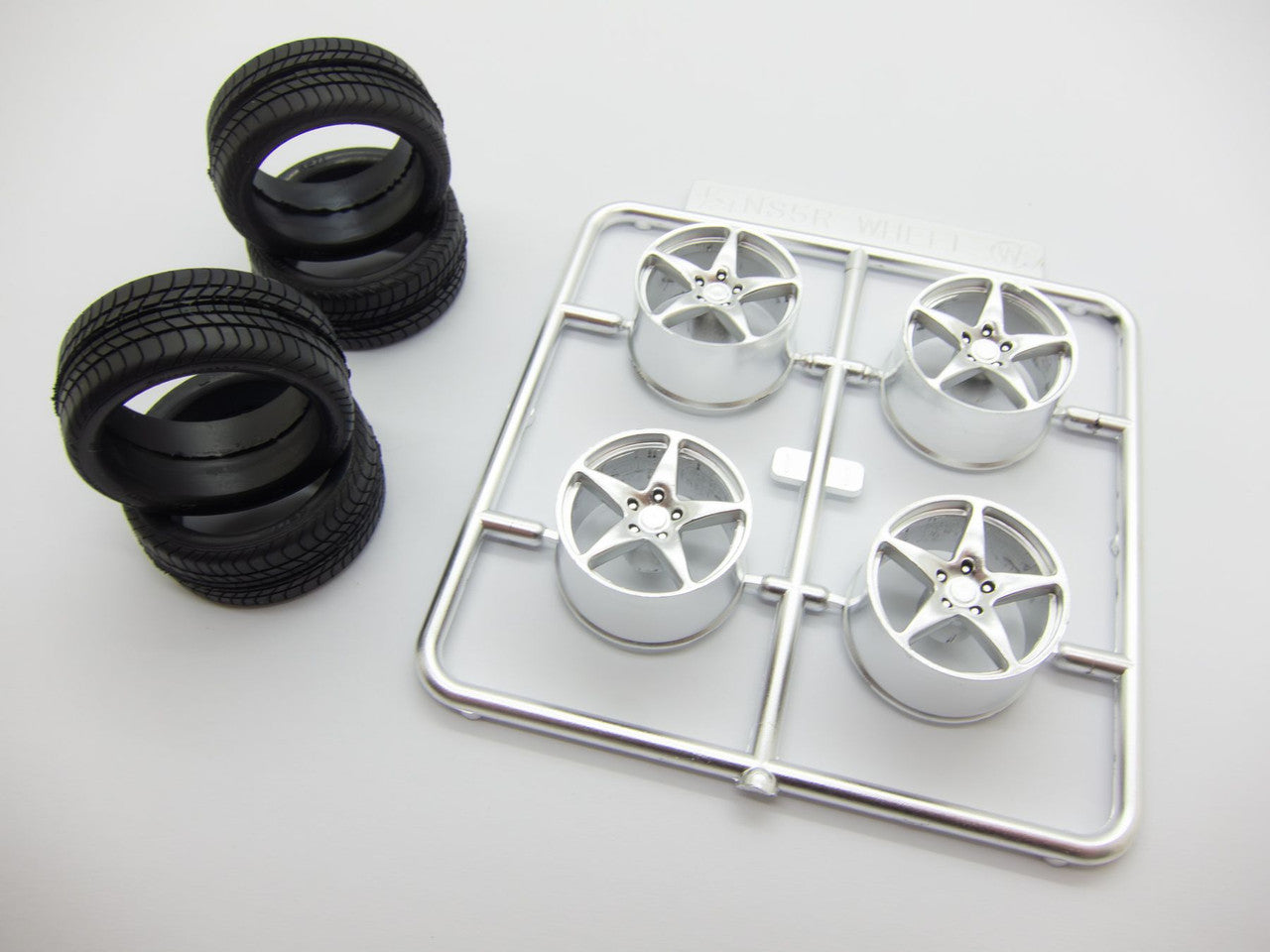 Fujimi 1/24 Skyline GT-R (R33 NISMO) NISMO 40th Anniversary Assembled Case