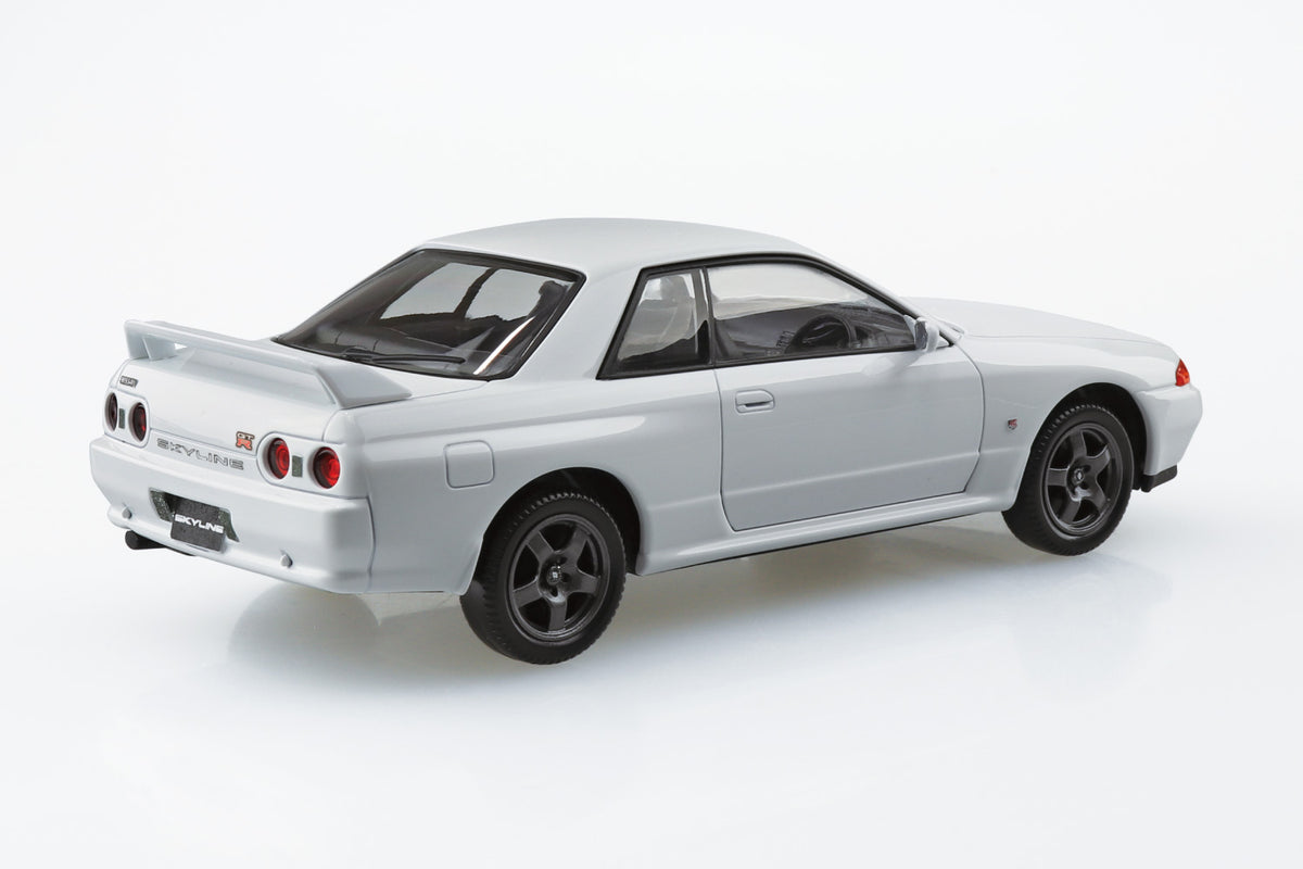 Aoshima 1/32 Snap Kit #14-CW Nissan R32 Skyline GT-R(Crystal White)