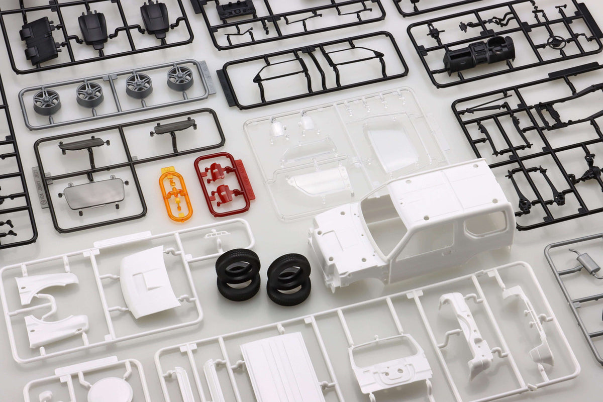 Fujimi 1/24 Suzuki Jimny JB23 (Rand Venture/Pearl White)