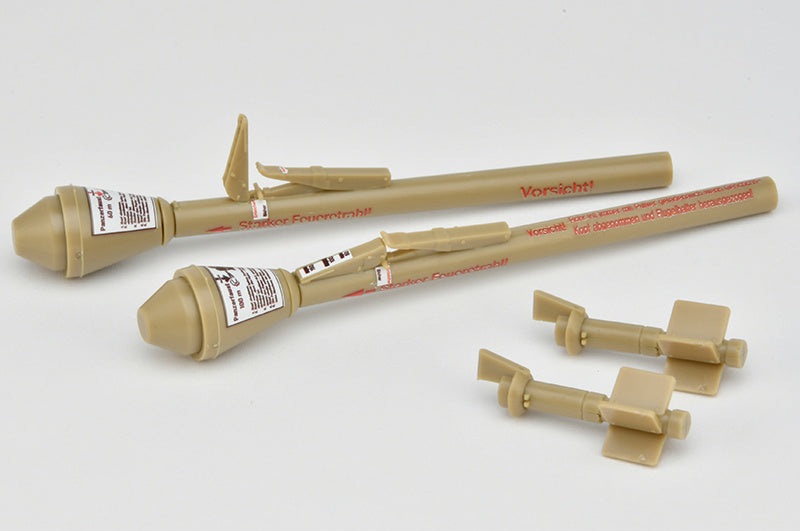 Little Armory LA099 Panzerfaust Type 60/100 1/12 Scale Accessory Set
