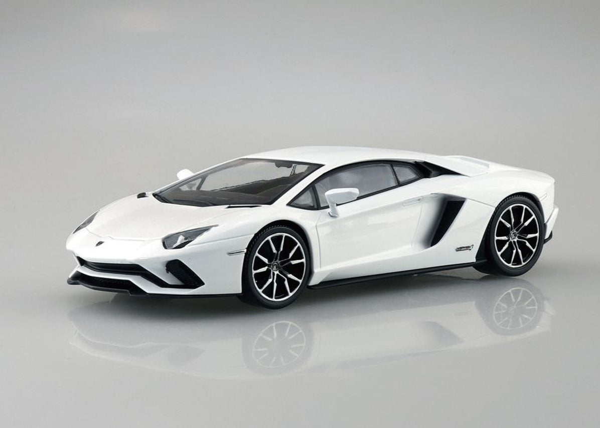 Aoshima 1/32 SNAP KIT #12-A Lamborghini Aventador S (Pearl White)
