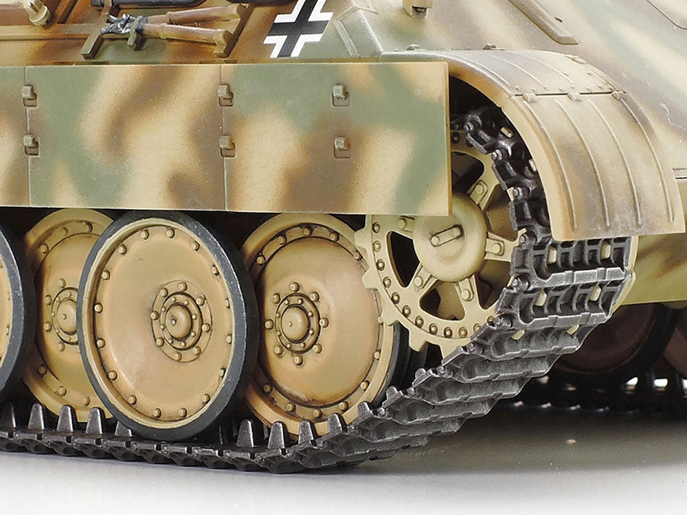 Tamiya 1/48 German Tank Panther Ausf.D