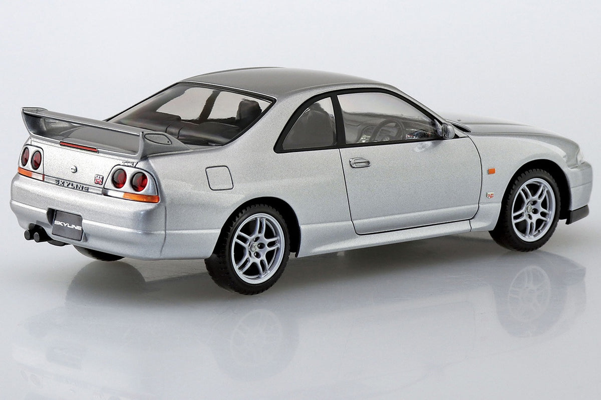 Aoshima 1/32 SNAP KIT #15-D Nissan R33 Skyline GT-R (Sonic Silver)