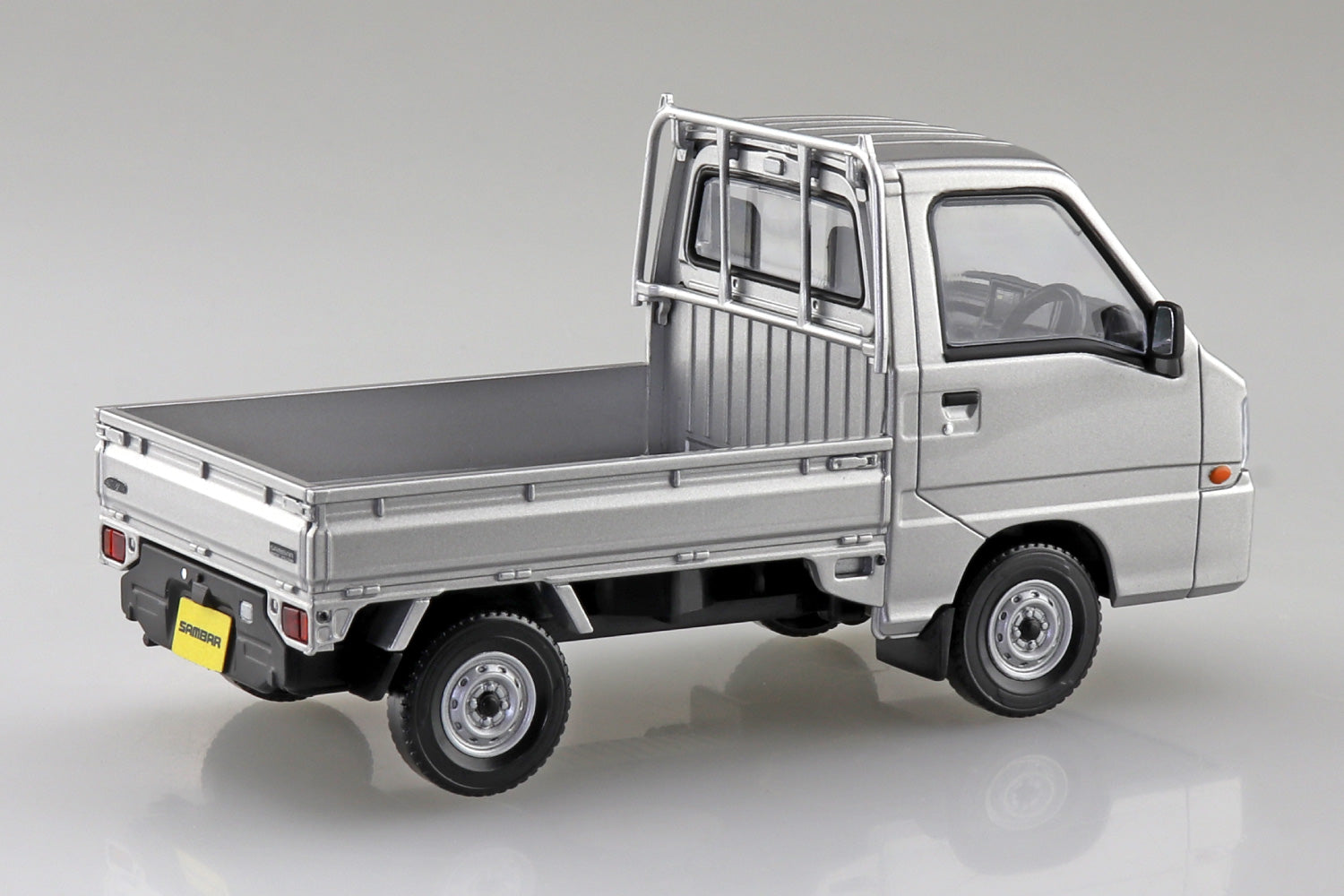 Aoshima 1/32 Snap Kit Subaru Sambar Truck (Sterling Silver Metallic)