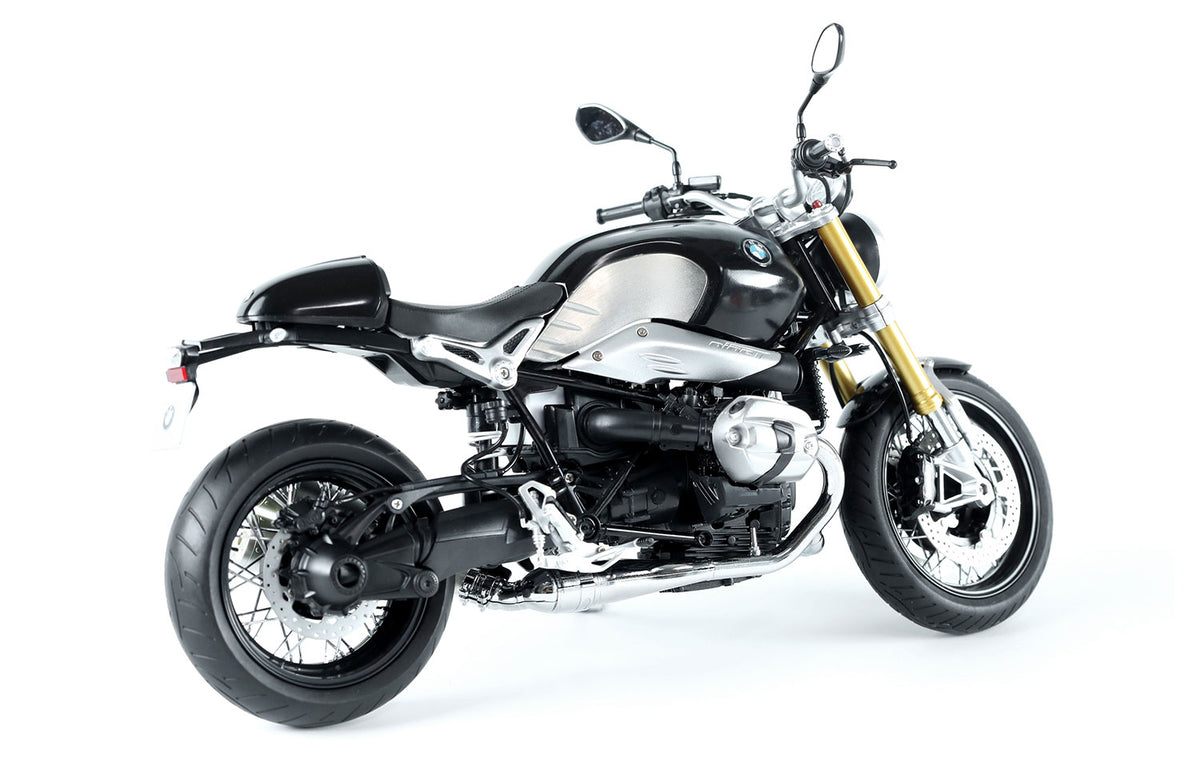 Meng 1/9 BMW R nineT (Pre-colored Edition)