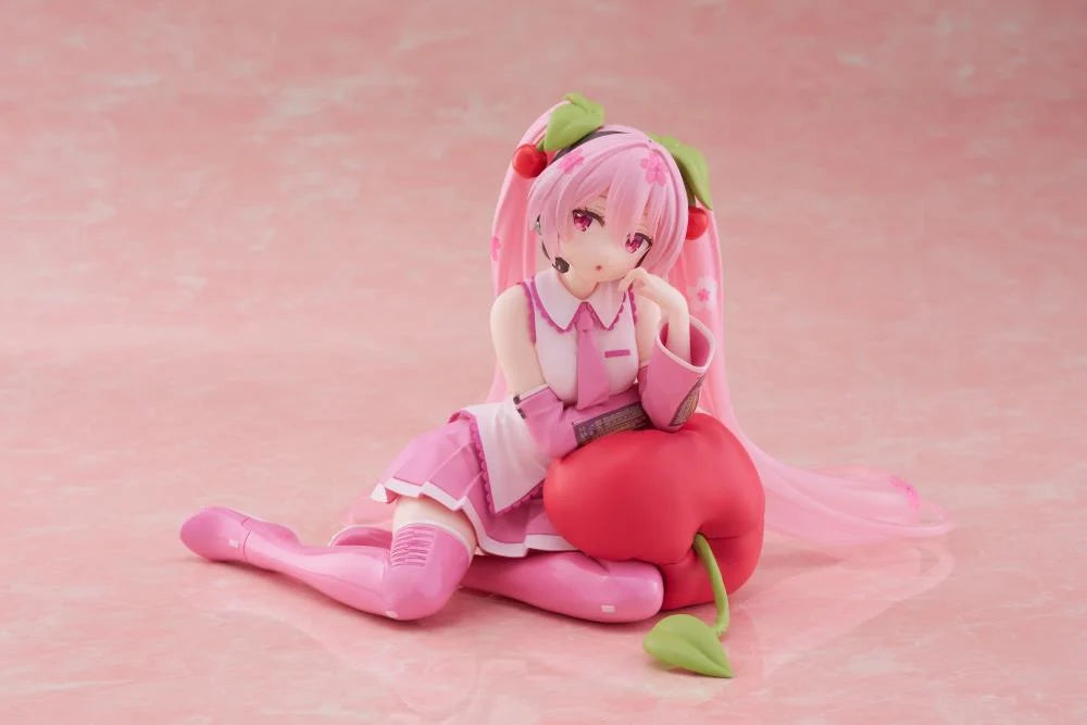 Vocaloid Desktop Cute Sakura Miku (Cherry Cushion Ver.) Figure