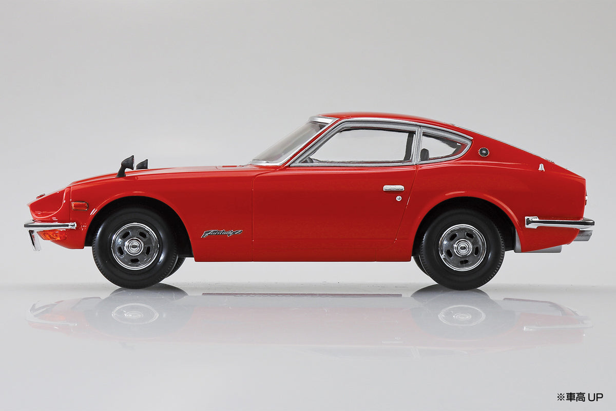 Aoshima 1/32 SNAP KIT #13-B Nissan S30 Fairlady Z (Red)