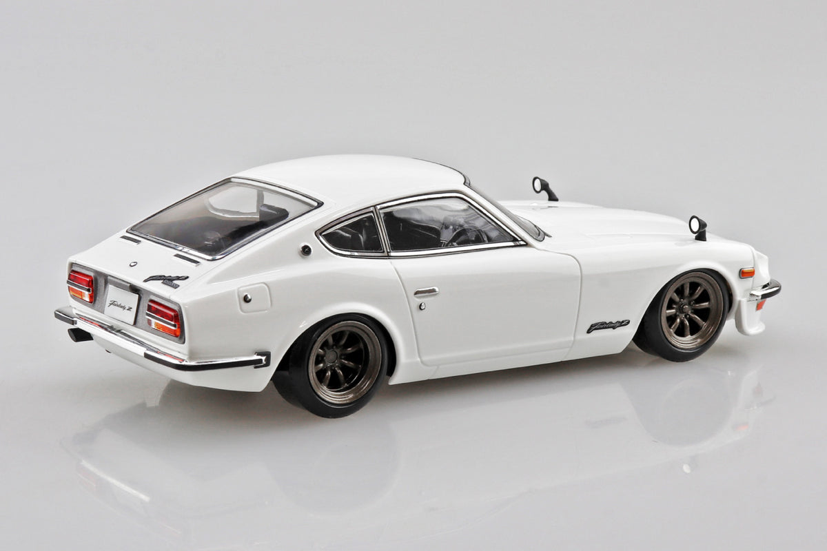 Aoshima 1/32 Snap Kit #15CU-WH Nissan S30 Fairlady Z Custom(White)