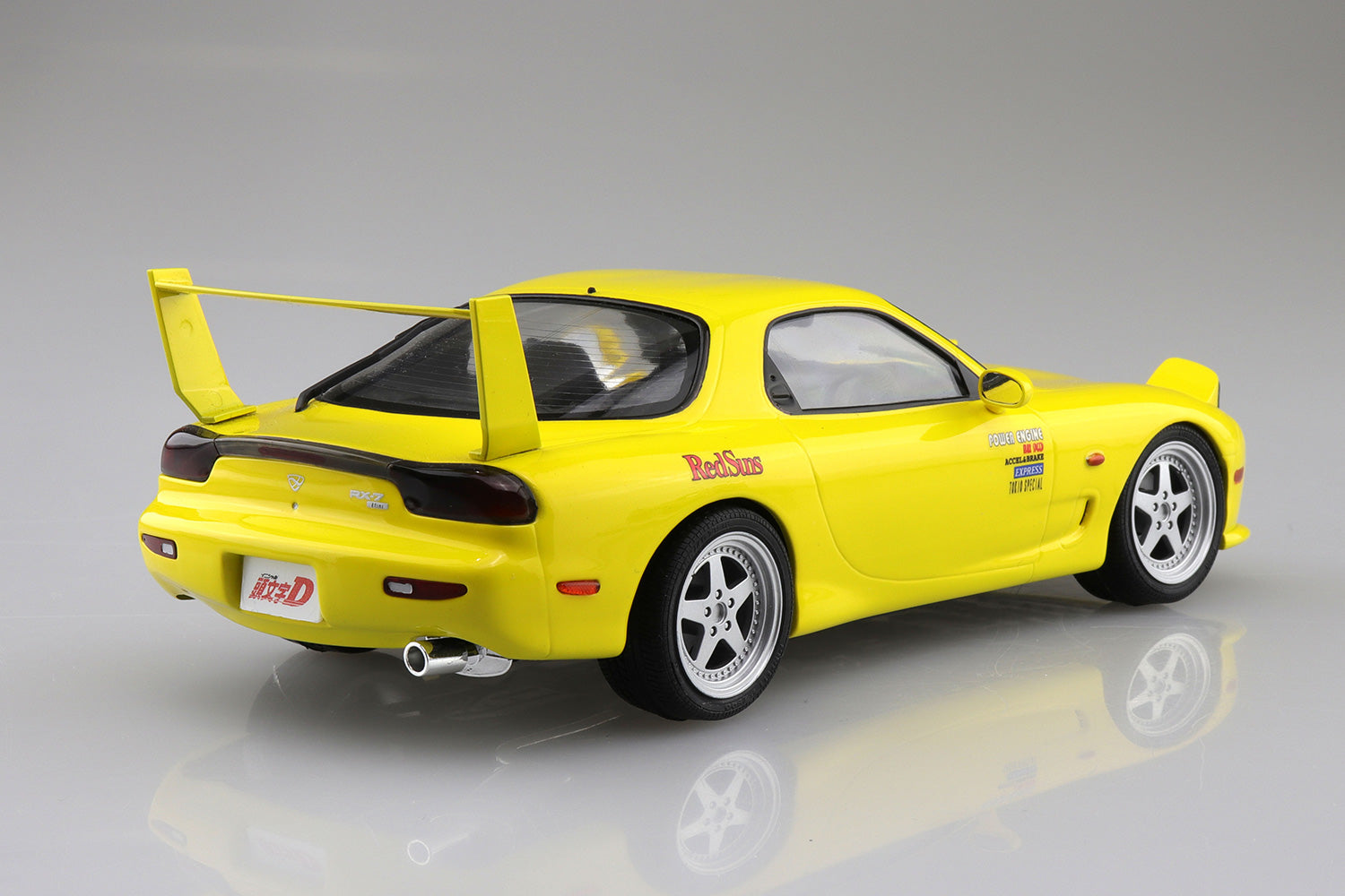 Aoshima 1/24 Pre-Painted Initial D Takahashi Keisuke FD3S RX-7 Comics Vol.1 Ver. Model Kit