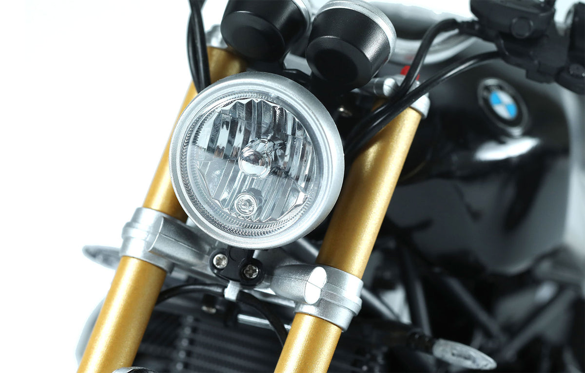 Meng 1/9 BMW R nineT (Pre-colored Edition)
