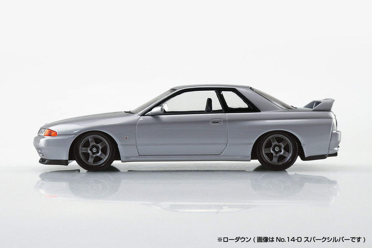 Aoshima 1/32 SNAP KIT #14-D Nissan R32 Skyline GT-R (Spark Silver)