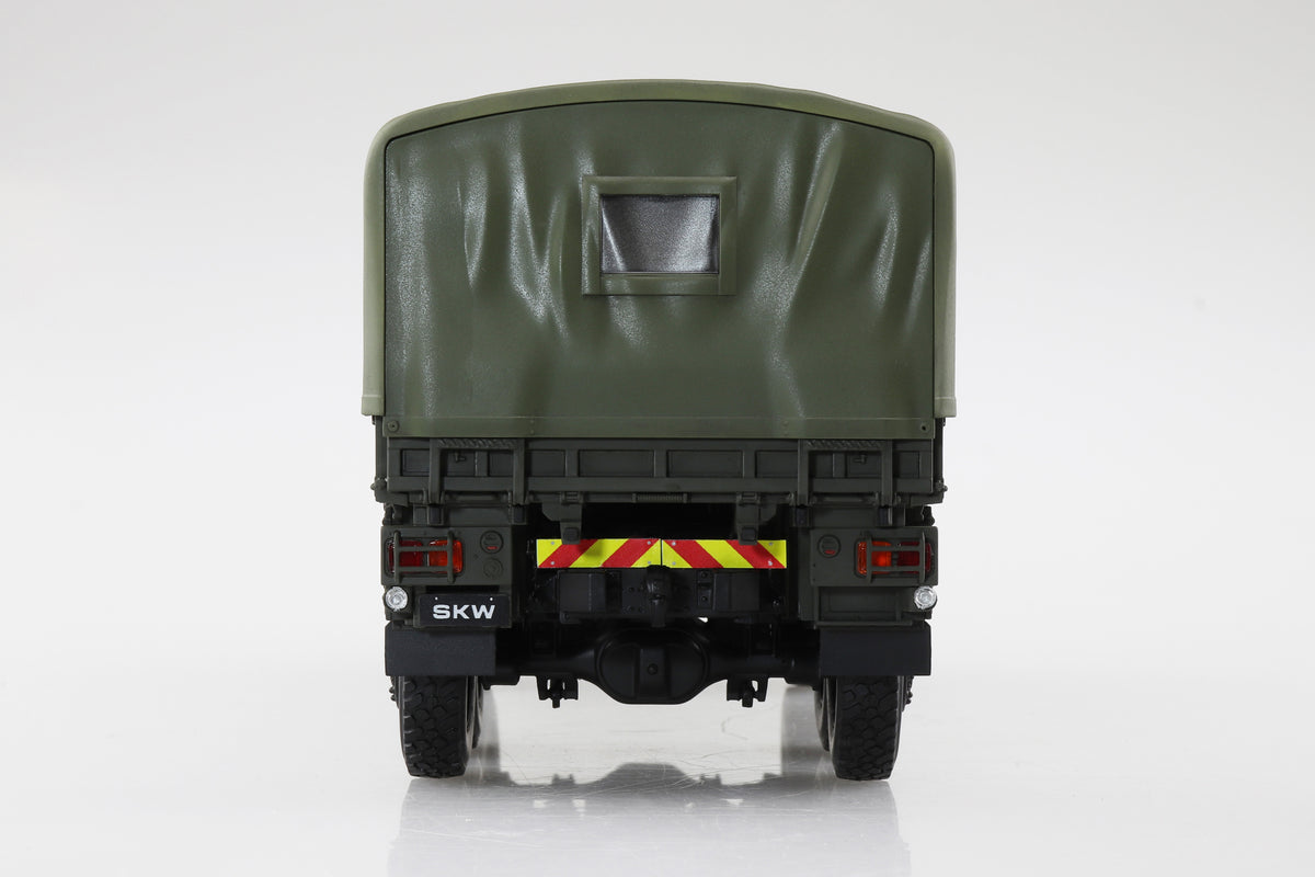 Aoshima 1/35 3.5t Truck (SKW-477)