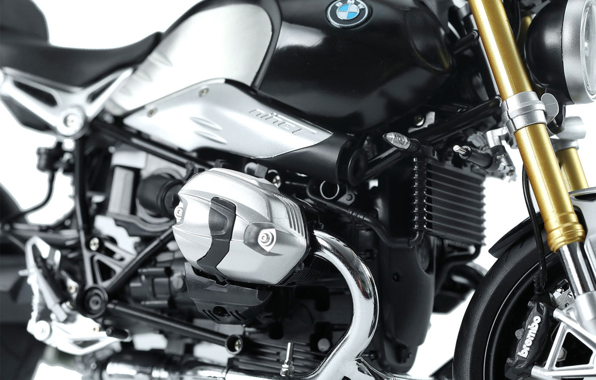 Meng 1/9 BMW R nineT (Pre-colored Edition)