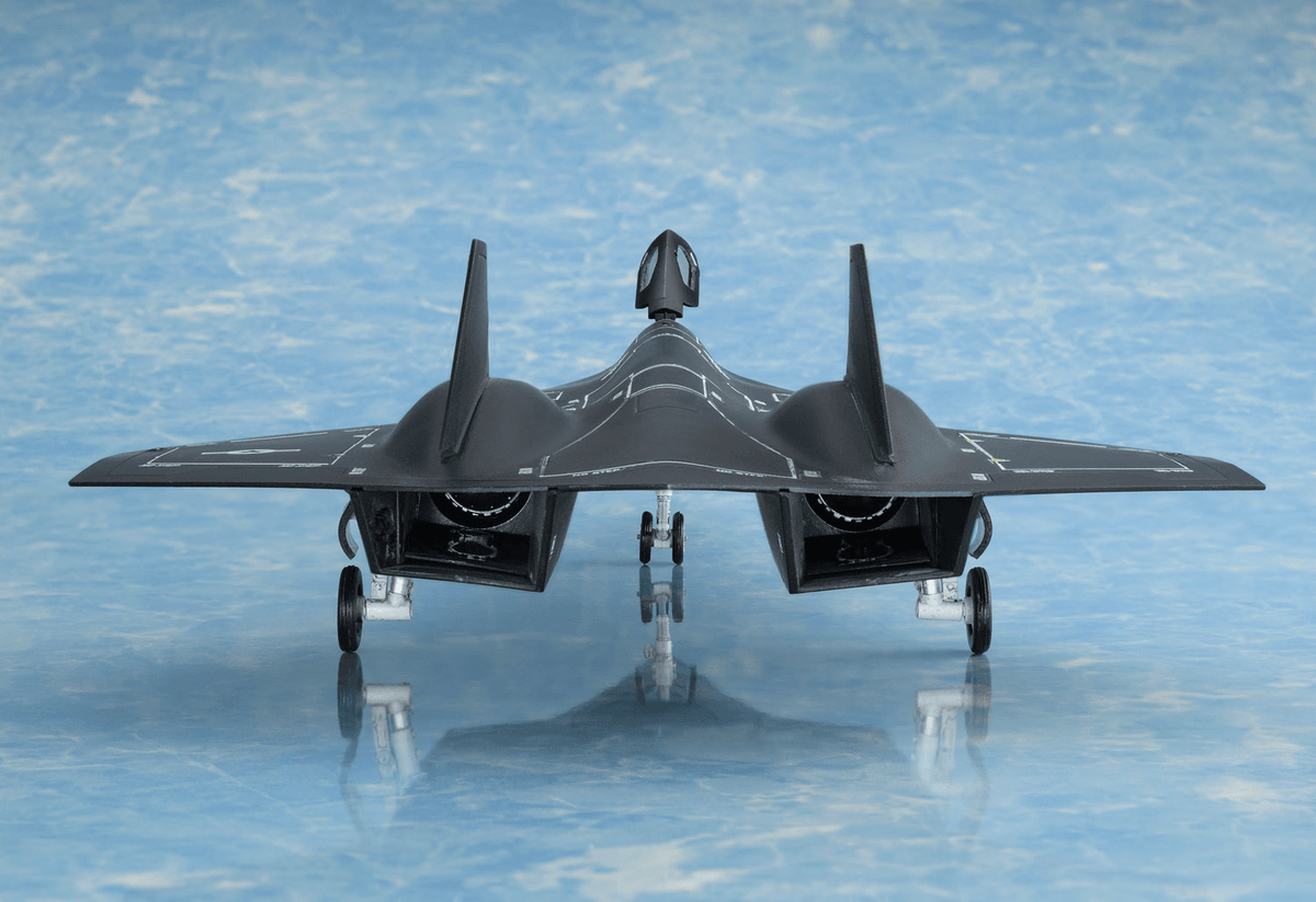 Top Gun Maverick Darkstar 1/72 Scale Model Kit