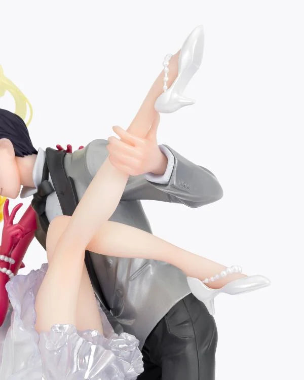 Sailor Moon FiguartsZERO Chouette Usagi and Tuxedo Mask (Moonlight Glow Edition)