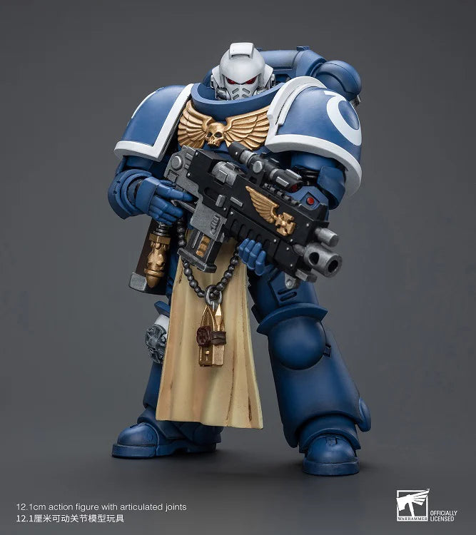 Warhammer 40K Ultramarines Sternguard Veteran with Bolt Rifle 1/18 Scale Action Figure