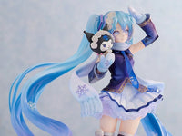 Vocaloid Snow Miku x Kuromi 1/7 Scale Figure