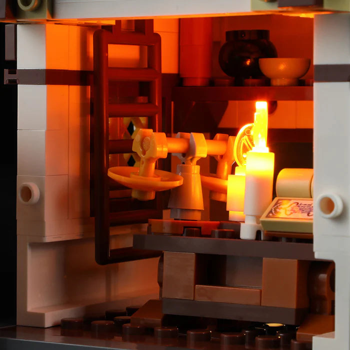 Funwhole F9024 Medieval Apothecary Shop