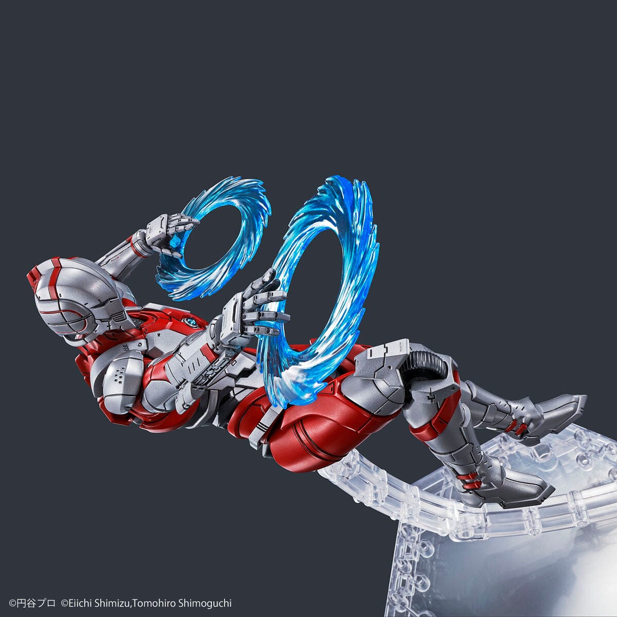 Ultraman Figure-rise Standard Ultraman (B Type) Action Ver. Model Kit