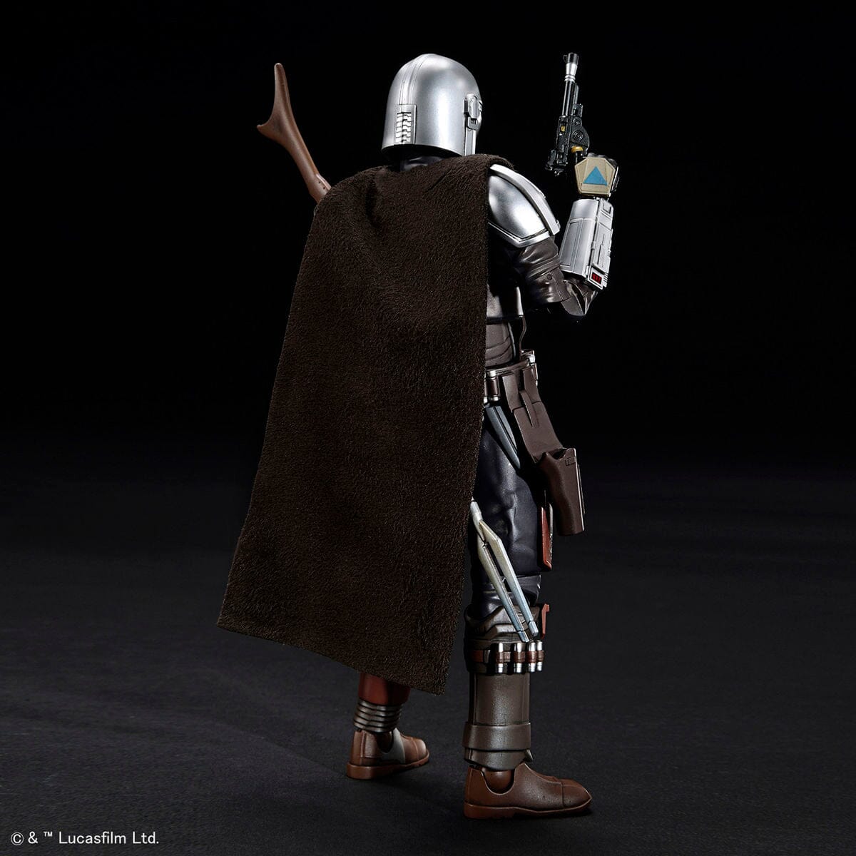 The Mandalorian Beskar Armor (Silver Coating Ver.) 1/12 Scale Model Kit