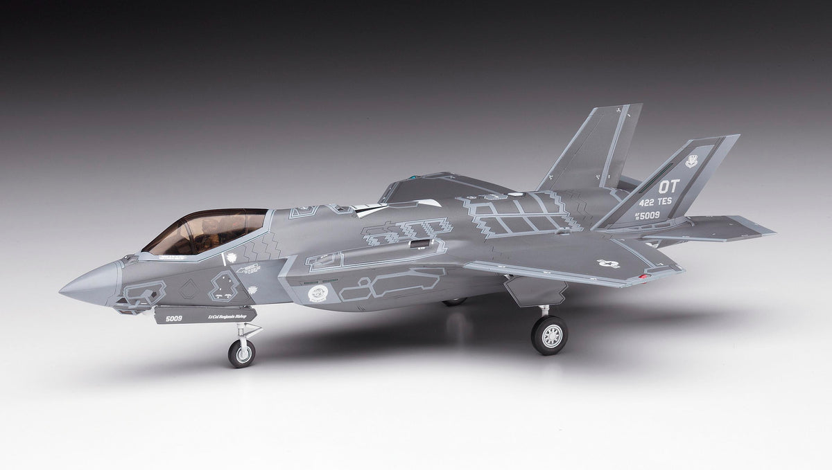 Hasegawa 1/72 F-35A Lightning II E42