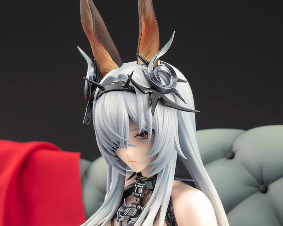 Azur Lane Fritz Rumey (Schwarzes Kaninchen Ver.) 1/7 Scale Figure