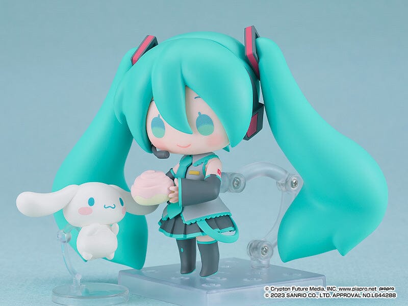 Vocaloid Nendoroid No.2306 Hatsune Miku (Cinnamoroll Collaboration Ver.)