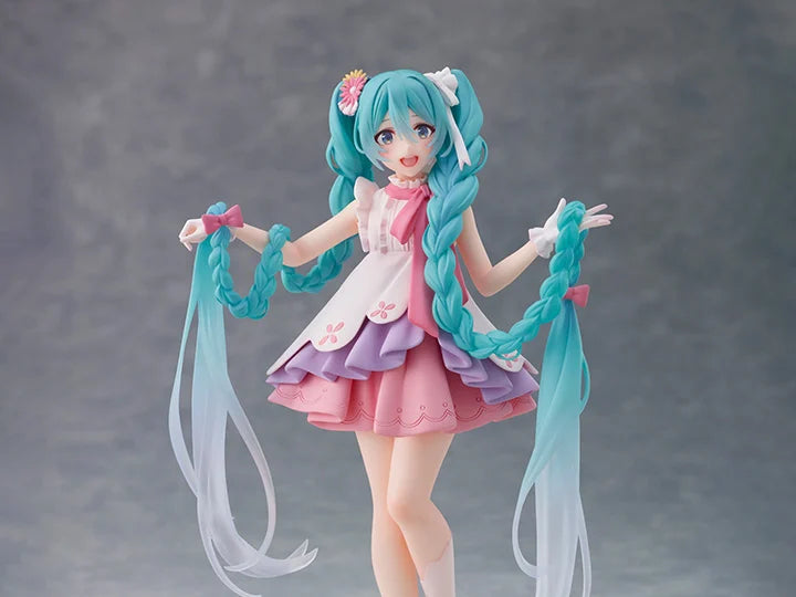 Vocaloid Hatsune Miku (Rapunzel) Wonderland Figure (Reissue)