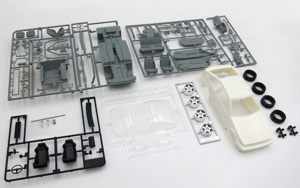 Fujimi 1/24 ISD-8 Initial D, AE85 Levin Itsuki Takeuchi