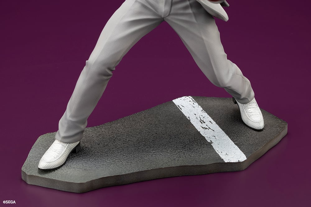 Yakuza Like a Dragon Kazuma Kiryu 1/6 Scale Figure