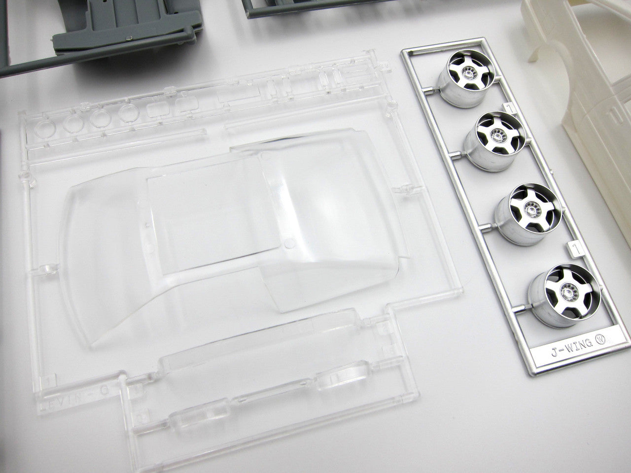 Fujimi 1/24 ISD-8 Initial D, AE85 Levin Itsuki Takeuchi