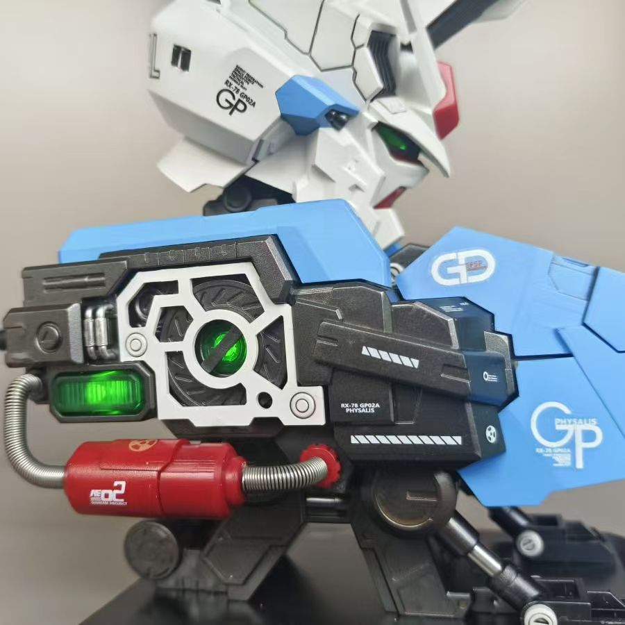 GP02 Bust 1/38 Scale Model Kit